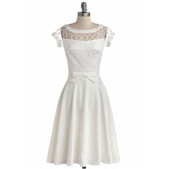 Tatyana Dresses & Skirts - Tatyana Alika Pin-up Rockabilly Wedding White Circle Dress Size S